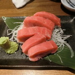 刺身と焼魚 北海道鮮魚店 - 本マグロ　880円