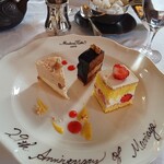 マダム・トキ - ディセール