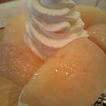 フルーツパーラーゴトー - 2012年の桃　至福の美味さ