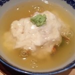 吉い - 2012.08　湯葉蒸し。具は蟹・百合根・枝豆かな～？