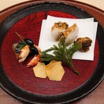 日本料理 久丹 - お正月らしい八寸（鮑の唐揚げ等）