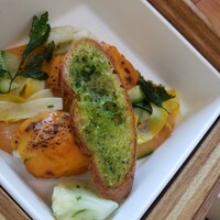 ザ タヴァン グリル＆ラウンジ - 