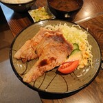 Terauchi - 豚ロース生姜焼定食、1,100円。