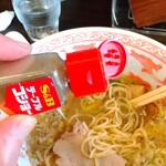 中華蕎麦 こばや - 塩スープにはホワイトペッパーが良いだす‼️