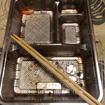 居喰処 光 - 2021/01/11
      本日の日替り 海鮮丼 弁当バージョン 500円