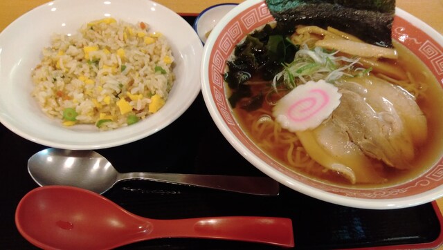 めん六や 宮城仙台新港店 - 中野栄（うどん）の写真