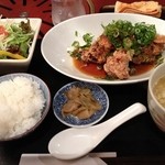 ライオン飯店 - 唐揚げ定食