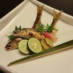 たか田八祥 - 吉田川の鮎塩焼き