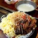 Okonomiyaki Yakisoba Fuugetsu - 牛すじネギもんじゃ+チーズ 1050円