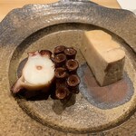 鮨 十兵衛 - タコの柔らか煮とあん肝