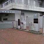 ＰＯＲＴ - 地下駐車場入り口です（無料ですがお店の人に一言伝えてください）