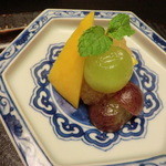 たか田八祥 - 水菓子：巨峰、マスカット、マンゴー等