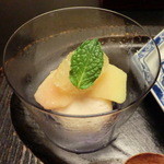 たか田八祥 - 白桃のシャーベット