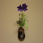 たか田八祥 - 部屋に飾られた桔梗