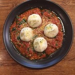 wine bar parpunte - パルプンテ風ラビオリ⁈は必見‼️ベーコンとホーレン草のアラビアータソースで！…ホントは小◯包‼️