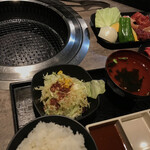 Yakiniku No Gyuu Ta Honjin - 