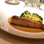 コート ドール - ・鳥取直送ヒラメのポワレ マスタードソース