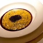 コート ドール - ・ヴォークリューズ産、黒トリュフのかき卵