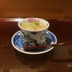 平和寿司 - 青森産鱈の白子と鱶鰭(フカヒレ)の茶碗蒸し