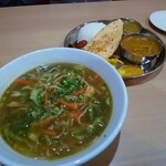 インド・ネパール・日本料理 ロスニ レストランバー&カレーうどん - 