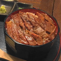 舎人庵・とんぼ - 牛ひつまぶし