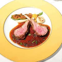 シェ・イノ - 仔羊のロースト　ディジョン風