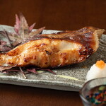 海鮮・炭火串焼 庄内うなさか 純米酒専門店 - 串焼魚　銀ガレイ（からすガレイ）