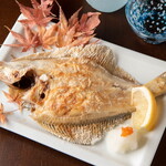 海鮮・炭火串焼 庄内うなさか 純米酒専門店 - 串焼魚　口細ガレイ（真ガレイ）