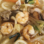 新華園 - ラー油投入♪