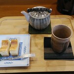 かりんとう - ベイクドチーズケーキ＆阿波番茶
