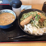 らーめん 仙代 - グリーンカレーつけ麺 中 ¥850
      (移転前)