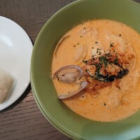 COLONIAL BEACH 横浜ハンマーヘッド - 