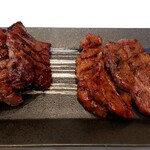 伊達の牛たん本舗 仙台駅3階 牛たん通り店 - 牛たんのアップ