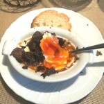 La Brianza - 黄身色が濃い味わいも濃い田中農園の健康卵、混ぜてからいつも2回目を撮ってしまう(笑)