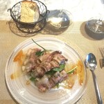 La Brianza - 猪のお肉は脂と赤身が6:4がちょうどいいそうで、今回のは7:3ぐらいだそう。ジューシーで甘みあって抜群おいしいですよ～(*´∀｀)ﾉ