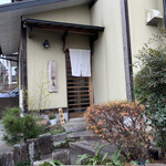 手打蕎麦 椋庵 - お店外観。入口。