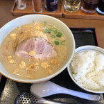 味噌ラーメン はちべえ - 