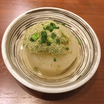 Shouya - お通しの "ふろふき大根" 出汁がしみて美味しい。