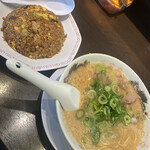 来来亭 - こってりラーメンとチャーハン