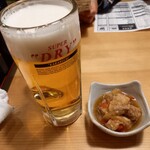 Sushi Izakaya Yataizushi - 生ビール、お通し