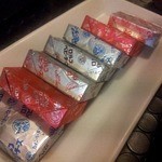 元気屋 - 【２０１２年８月　２回目】チーズ盛合せ、１個食べちゃってます