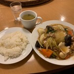 南海飯店 - かたい焼ソバ＋ライス