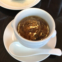 過門香 丸の内トラストタワー店 - フカヒレ入りロワイヤル、干し貝柱ソースがけ