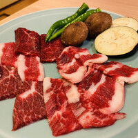 馬春楼 北新地総本店 - 阿蘇溶岩焼用 桜肉