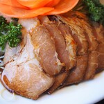 Fukai Hanten - 前菜三種盛り合わせ（焼き豚）