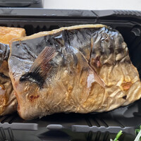 赤坂とゝや魚新 - 飾り包丁に技ありの焼き上がり