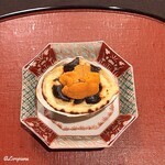 御料理 寺沢 - 北寄貝と帆立の和製ｺｷｰﾙ生ｳﾆ載せ