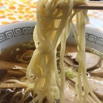 中華そば志のぶ支店 - コシの強い自家製麺