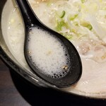 麺や 虎鉄 - スープ