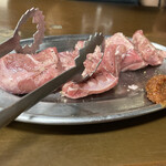 ホルモンまさる  - 